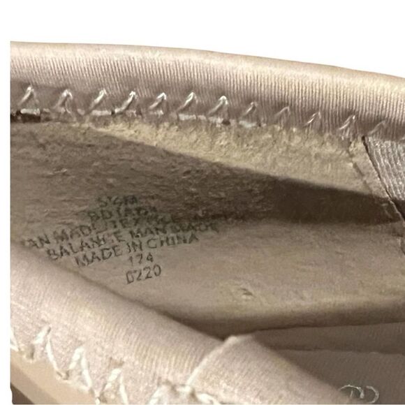 Bandolino patent leather taupe wedge size 5.5 - Picture 6 of 8